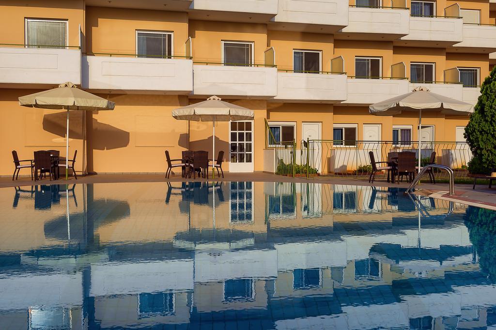 Hotel Fotini กาลามาตา ภายนอก รูปภาพ
